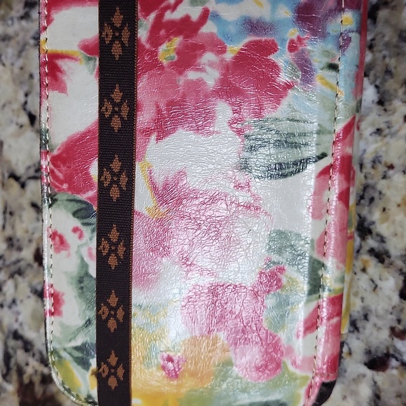 Patricia Nash Summer Garden Oria Wallet - Picture 10 of 10